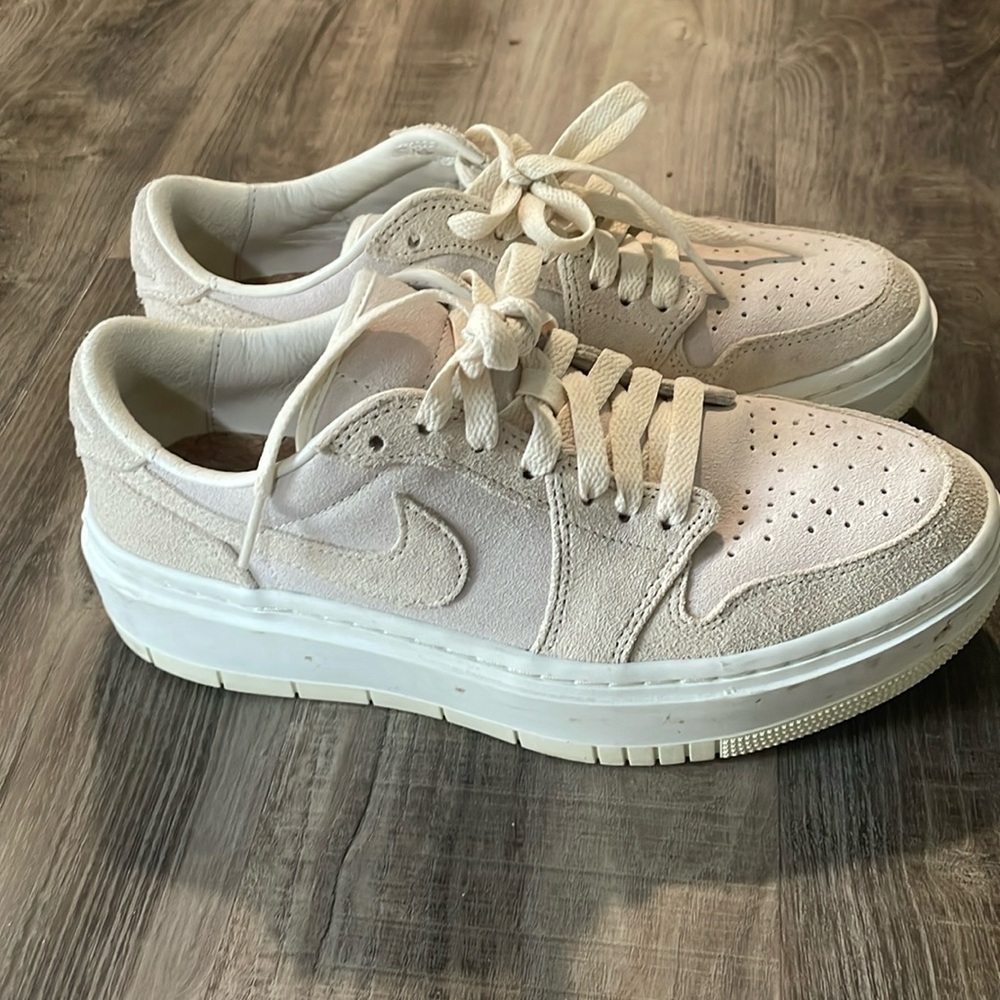 Nike Air women’s 
Suede
